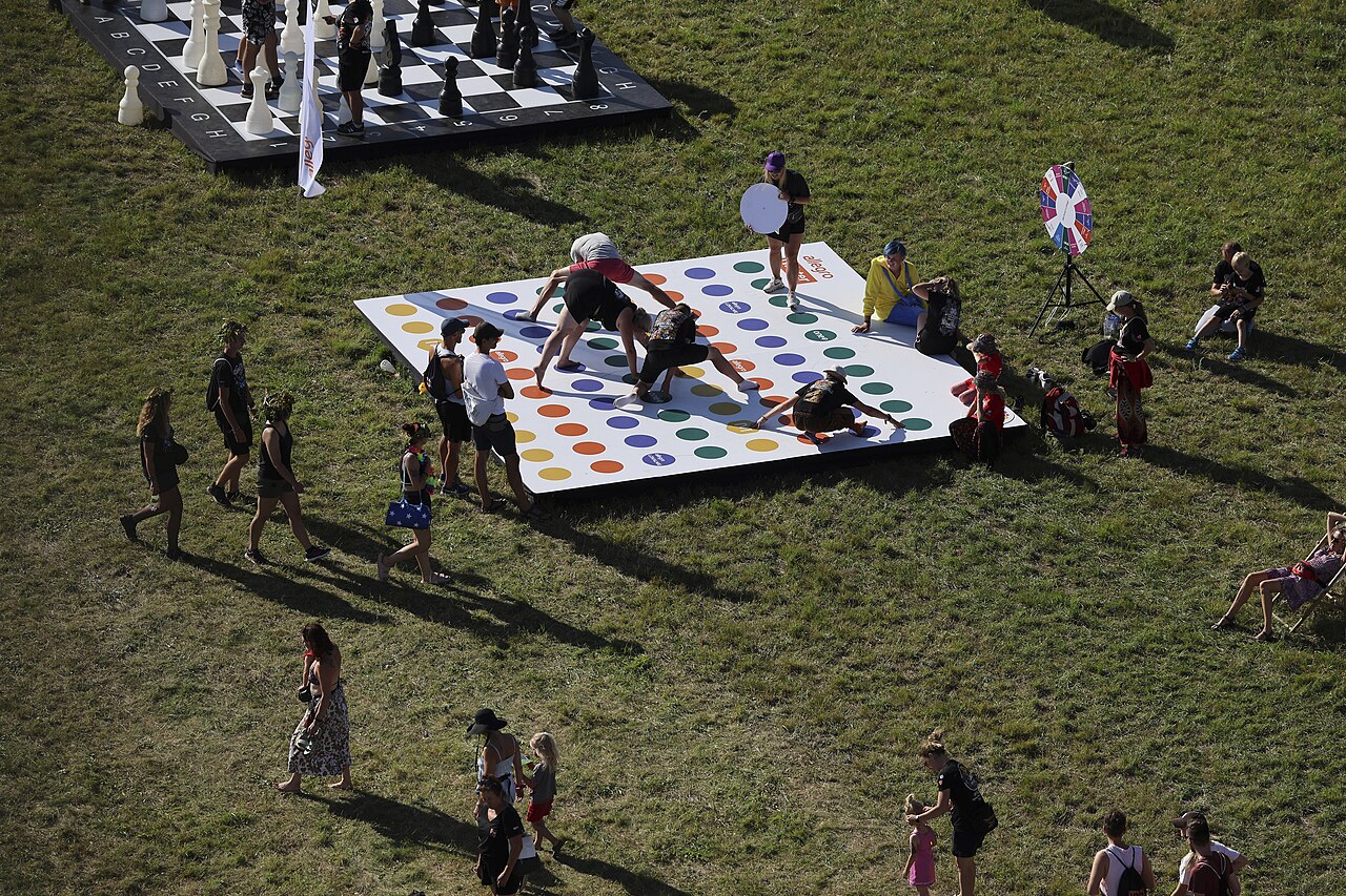 Twister (game)