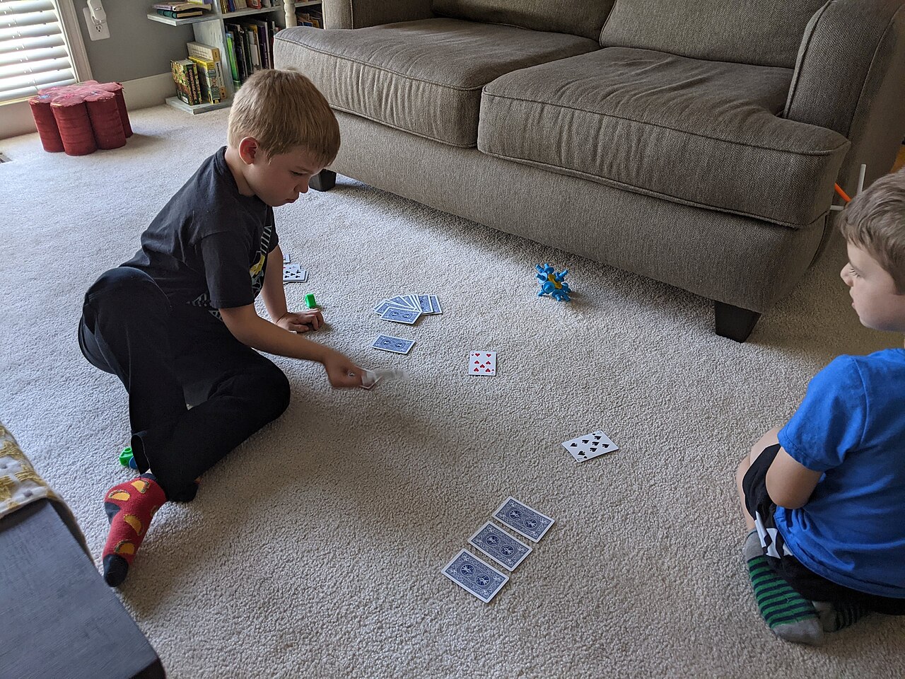 War (card game)